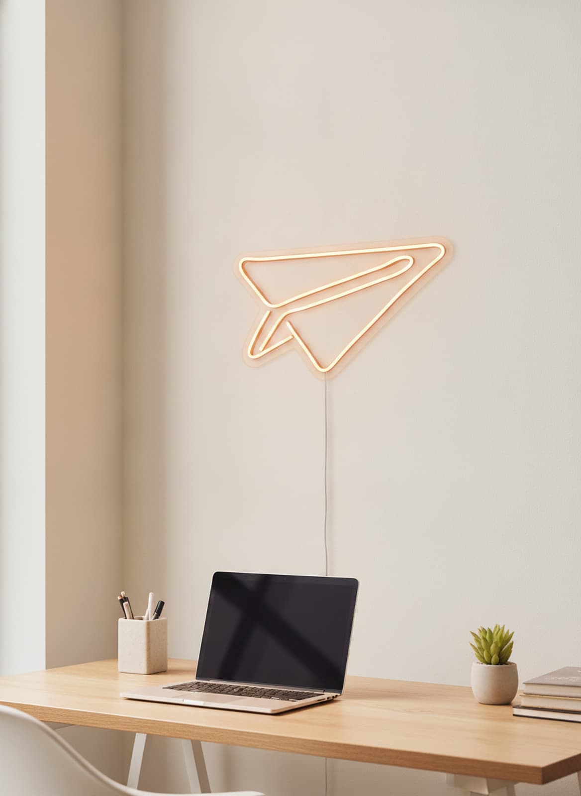 Studyo Yora Kağıt Uçak Figürlü LED Neon Duvar Tablosu