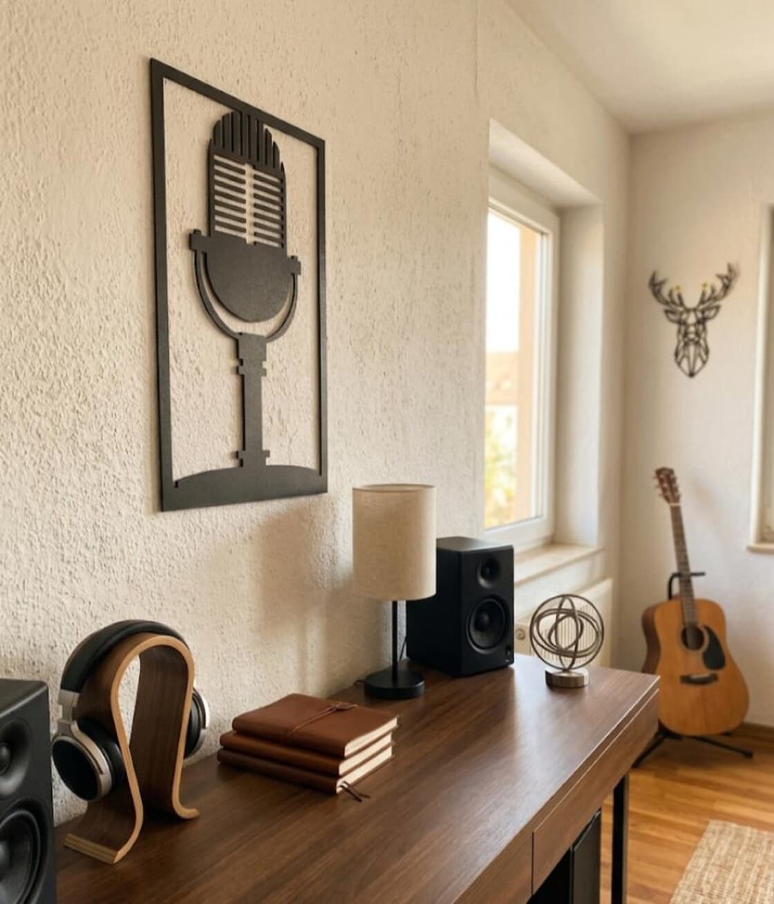 Retro Mikrofon Figürlü 3mm MDF Duvar Tablosu
